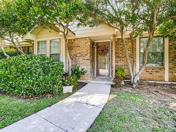 3rd image of 1405 San Gabriel Dr
