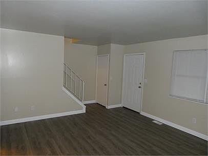 3rd image of 2131 Roosevelt Ave #8