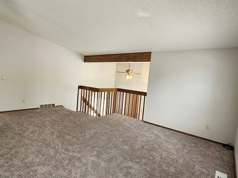 5060 Horseshoe Bnd — Photo 9