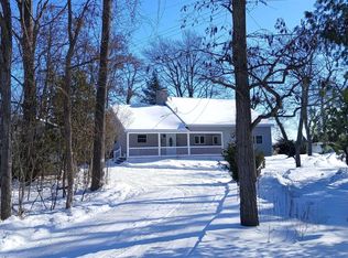 122 N Huron Rd, Au Gres, MI 48703