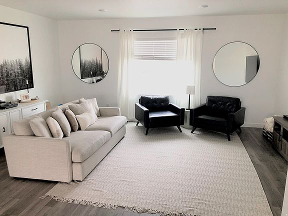 3rd image of 1057 E Batten St #1059