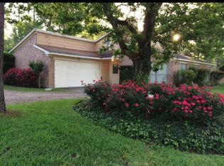 30202 E Geneva Dr, Spring, TX 77386