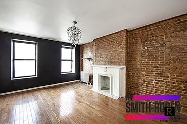 Rented by R New York