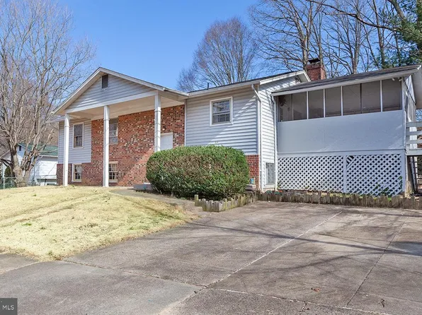 2535 Paxton St, Woodbridge, VA 22192