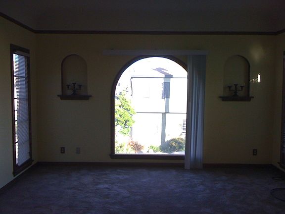 4th image of 253 Santa Ana Ave