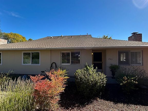 4th image of 225 Mountain Vista Lane