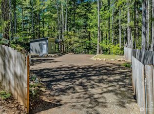 680 N Dow Creek Dr, Hoodsport, WA
