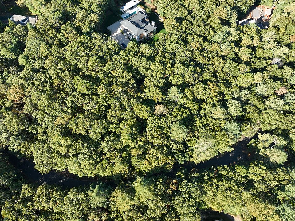 2nd image of 5 Koala Ln