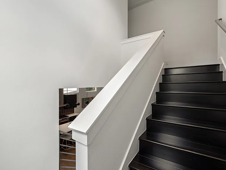 2105 Goodrich Ave — Photo 14