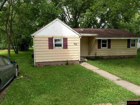 325 3rd Ave SW, Winnebago, MN 56098