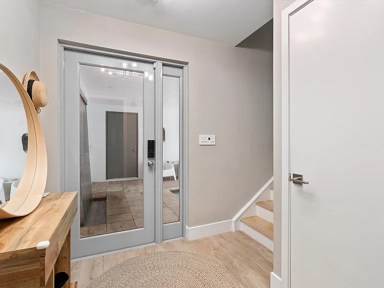 1509 NE 4th Pl — Photo 20