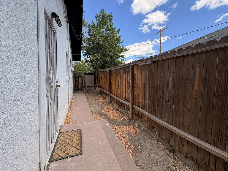 319 Thoma St — Photo 6