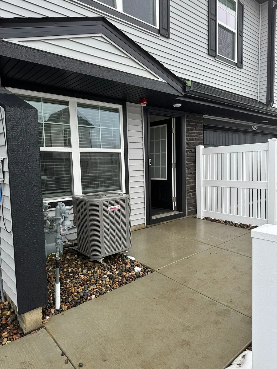 For Rent: $2,600 (3 beds, 3 baths, 1,782 Square Feet) - Porch +Entrance - 5257 Long Pointe Pass