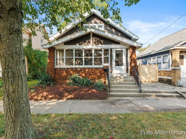 1055 White Ave NW, Grand Rapids, MI 49504