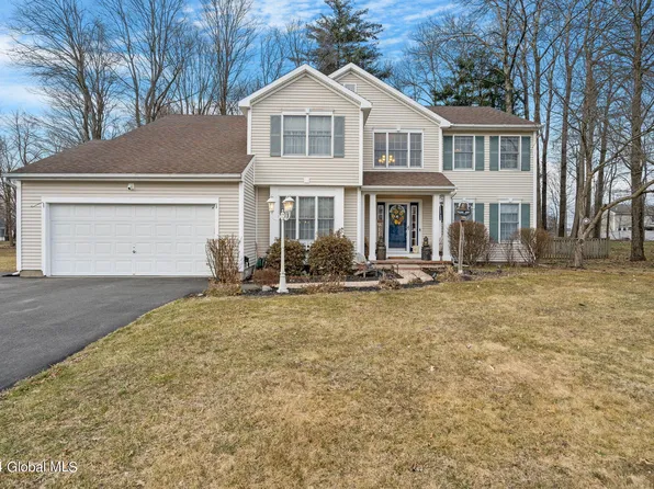 12 Coyote Lane, Troy, NY 12180