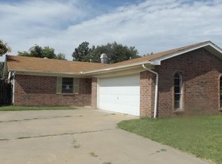 3213 Century Dr, Amarillo, TX 79110