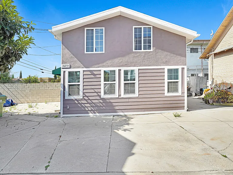 1825 S Van Ness Ave #3/4 — Photo 7