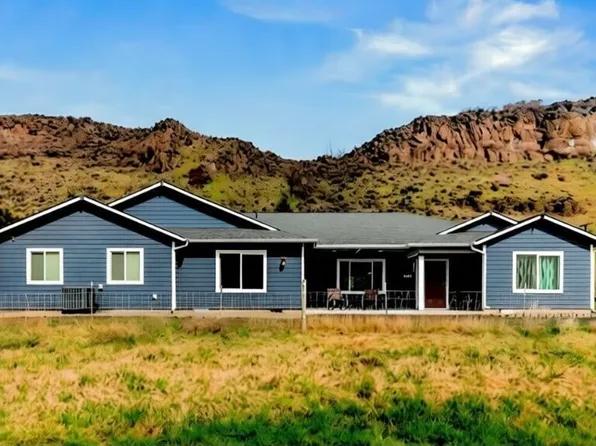 6422 Cowiche Canyon Lane, Yakima, WA 98908