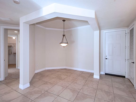 Dining room alcove 