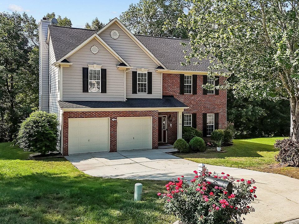 1st image of 22 Gwendolyn Cir