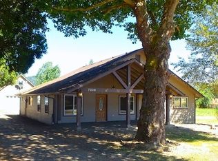 7236 Lookingglass Rd, Roseburg, OR 97471