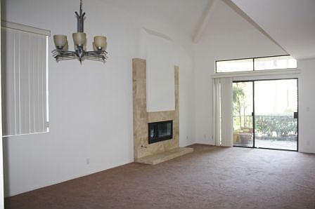 Lg living room w/ FP