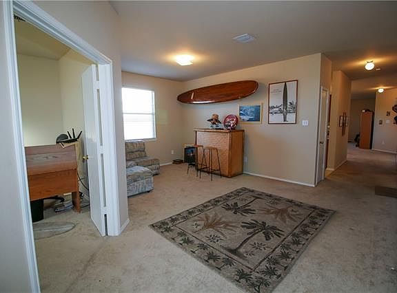 5th image of 1113 Roundhouse Dr