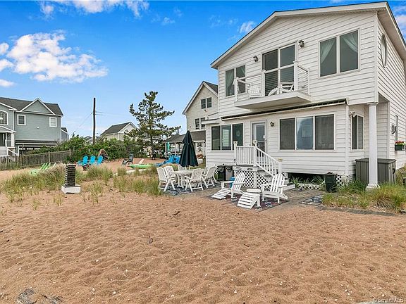 3rd image of 50 Cosey Beach Ave