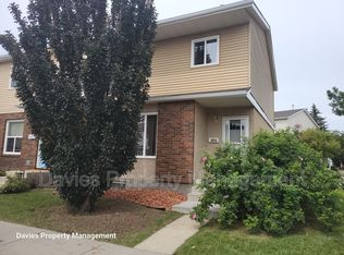 16439 115th St NW, Edmonton, AB T5X 5E8