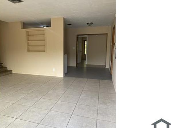 1601 SW 46th Ave