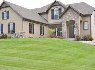 9443 W 158th Ter, Overland Park, KS 66221