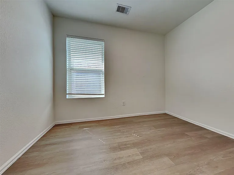 26815 Wilderye Cove Ln — Photo 13