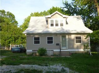 1031 S Forest Ave, Independence, MO 64050