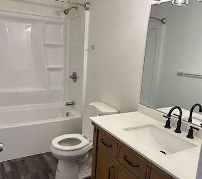 MF0627th St DupMiller 5365 NE 7th St Madras OR Zillow