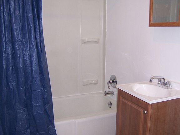 1st floor bathroom