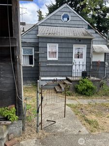 8145 30th Avenue SW, Seattle, WA, 98126