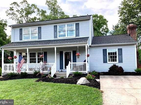4th image of 802 W Farrow Ct