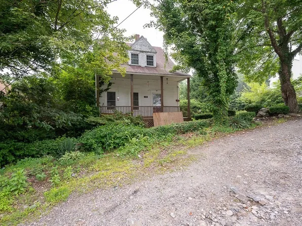 18 Baldwin St, Worcester, MA 01604