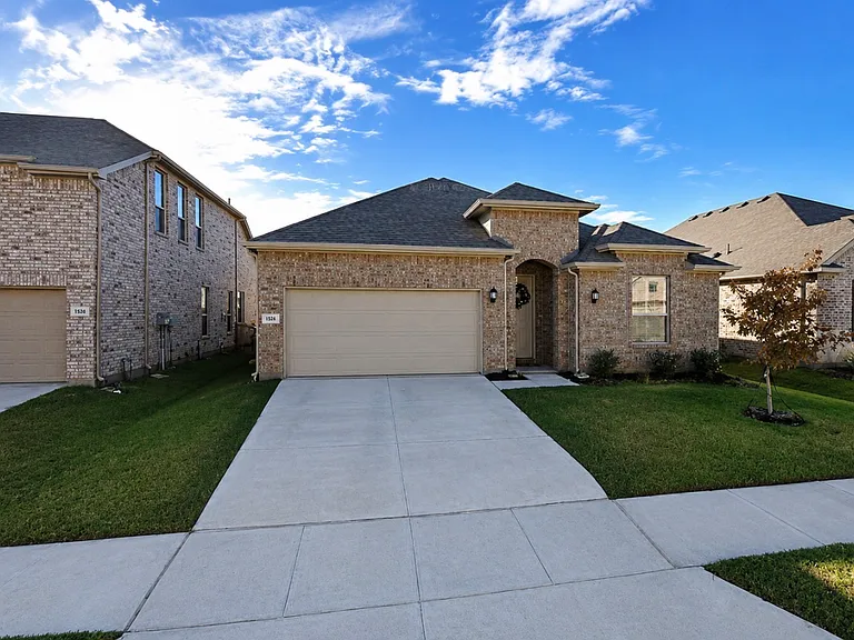 5114 Bancroft Dr — Photo 1