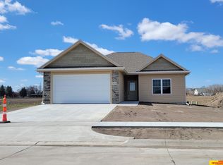 423 Thornbird, Fremont, NE 68025