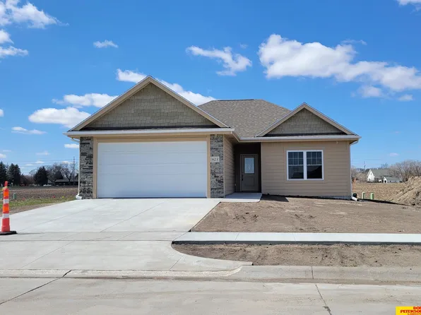 423 Thornbird, Fremont, NE 68025