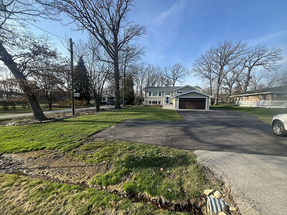 1st image of 347 W Francis Rd