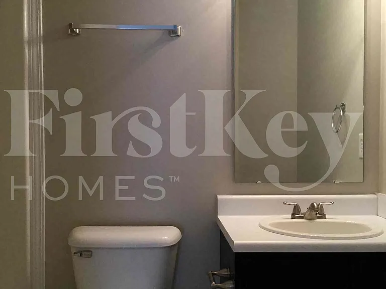 6914 Governors Point Blvd #B — Photo 14