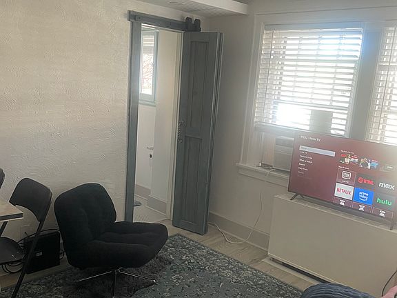 5th image of 2101 S Josephine St APT 104