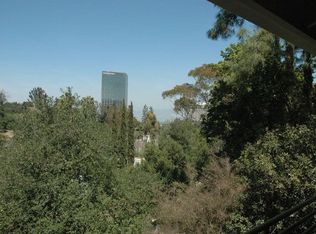 3775 Fredonia Dr, Los Angeles, CA 90068