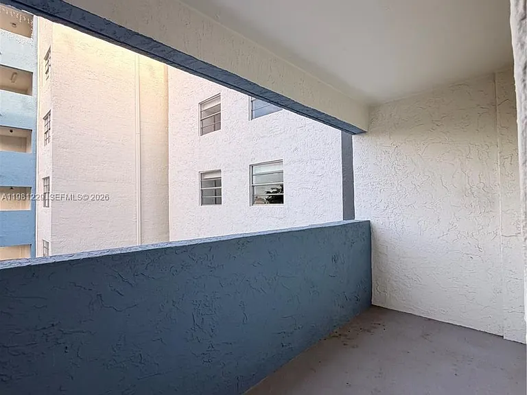 5050 NW 7th St #511 — Photo 15