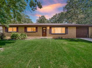 417 Cedar St NW, Demotte, IN 46310