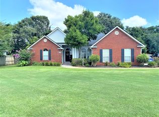 200 Wavertree Dr, Warner Robins, GA 31088