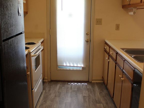 5th image of 916 Glen Reilly Dr
