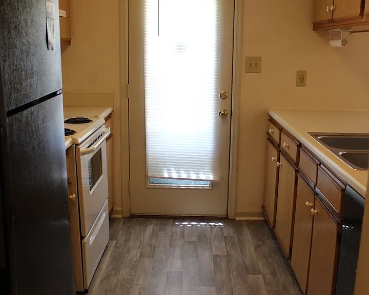 916 Glen Reilly Dr — Photo 5